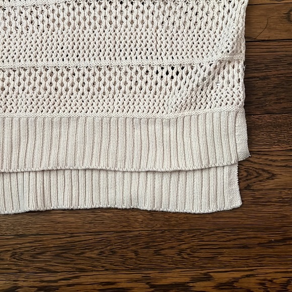 Universal Thread Sweater - Picture 3 of 4